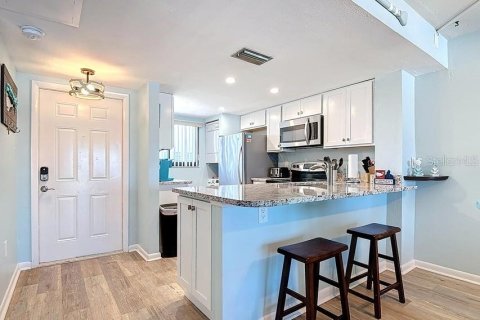 Condominio en alquiler en Fort Myers Beach, Florida, 2 dormitorios, 86.68 m2 № 1884321 - foto 2