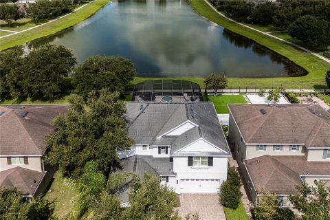 Villa ou maison à vendre à Orlando, Floride: 5 chambres, 305.83 m2 № 2157008 - photo 2