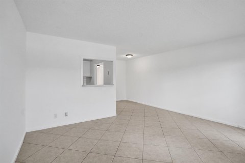 Copropriété à vendre à Deerfield Beach, Floride: 1 chambre, 54.35 m2 № 2083076 - photo 5