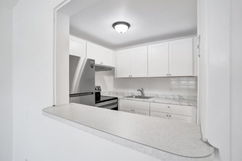 Copropriété à vendre à Deerfield Beach, Floride: 1 chambre, 54.35 m2 № 2083076 - photo 6