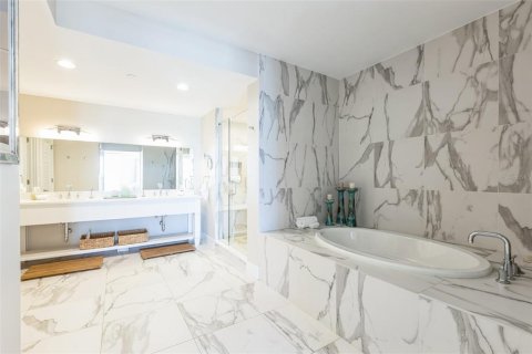 Appartement à louer à Clearwater, Floride: 4 chambres, 412.39 m2 № 2432656 - photo 28