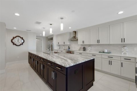 Appartement à louer à Clearwater, Floride: 4 chambres, 412.39 m2 № 2432656 - photo 12