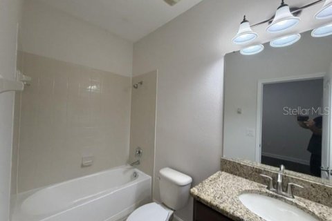 Villa ou maison à vendre à Orlando, Floride: 4 chambres, 188.31 m2 № 2400205 - photo 16