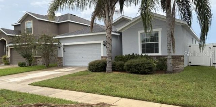 Villa ou maison à Orlando, Floride 4 chambres, 188.31 m2 № 2400205