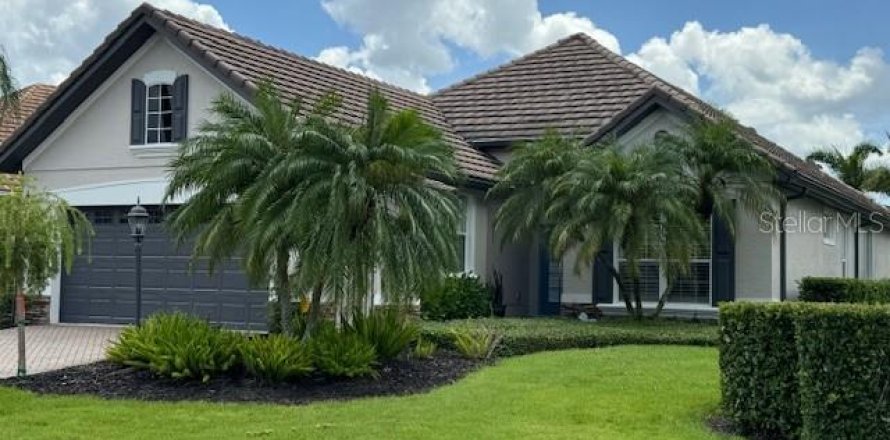 House in Bradenton, Florida 3 bedrooms, 212.65 sq.m. № 1873967