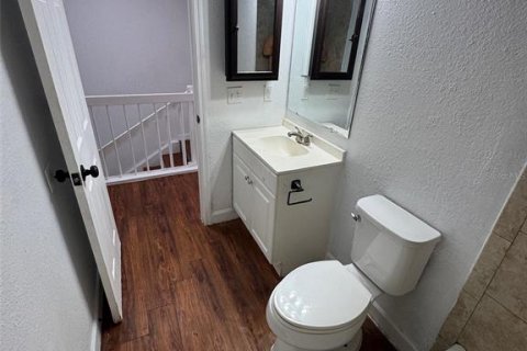 Touwnhouse à louer à Ocala, Floride: 2 chambres, 111.48 m2 № 2398868 - photo 13