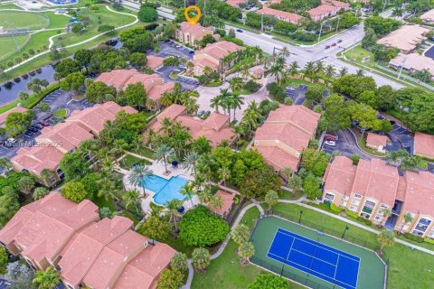 Купить кондоминиум в Тамарак, Флорида 2 спальни, 91.14м2, № 1896125 - фото 27