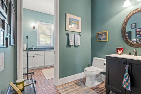 Casa en venta en Tampa, Florida, 4 dormitorios, 268.3 m2 № 1905690 - foto 27