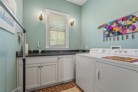 Casa en venta en Tampa, Florida, 4 dormitorios, 268.3 m2 № 1905690 - foto 28