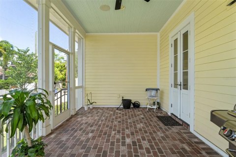 Casa en venta en Tampa, Florida, 4 dormitorios, 268.3 m2 № 1905690 - foto 30
