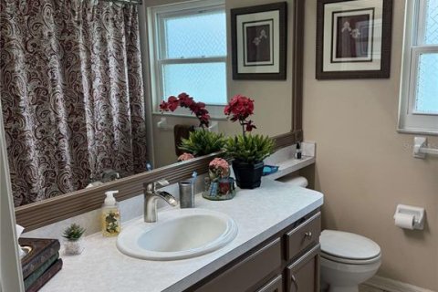 House in Land O' Lakes, Florida 4 bedrooms, 223.62 sq.m. № 2394410 - photo 12