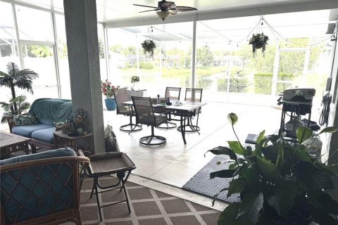 House in Land O' Lakes, Florida 4 bedrooms, 223.62 sq.m. № 2394410 - photo 8