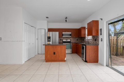 Купить таунхаус в Хомстед, Флорида 3 спальни, 140.19м2, № 1978153 - фото 22