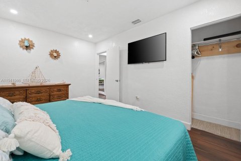 Villa ou maison à louer à Miami, Floride: 5 chambres, 180.32 m2 № 1998891 - photo 22