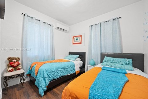 Villa ou maison à louer à Miami, Floride: 5 chambres, 180.32 m2 № 1998891 - photo 29