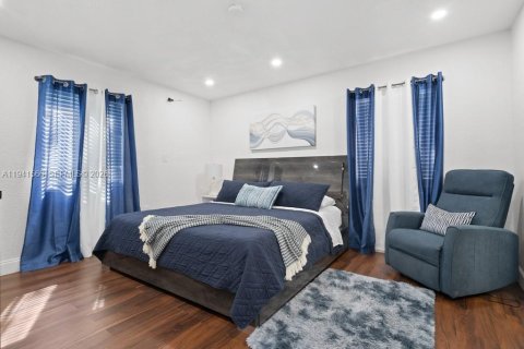 Villa ou maison à louer à Miami, Floride: 5 chambres, 180.32 m2 № 1998891 - photo 14