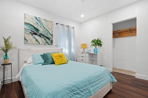 Villa ou maison à louer à Miami, Floride: 5 chambres, 180.32 m2 № 1998891 - photo 24