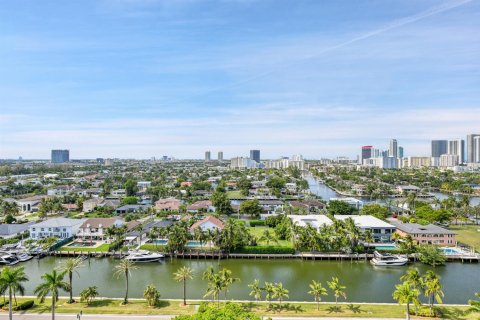 Condo in Aventura, Florida, 3 bedrooms № 2147136 - photo 24