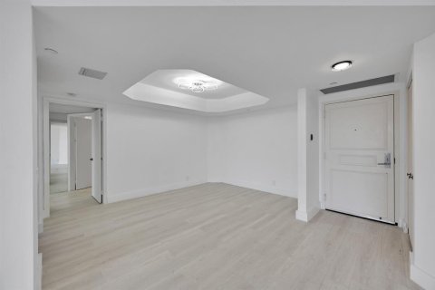 Condo in Aventura, Florida, 3 bedrooms № 2147136 - photo 18