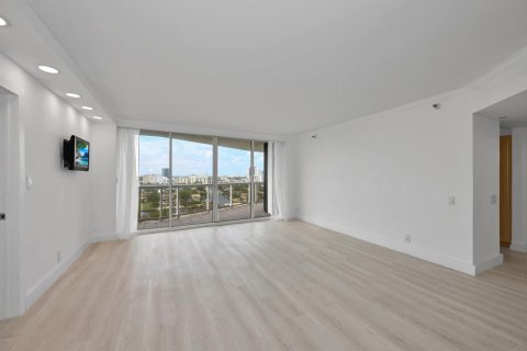 Condo in Aventura, Florida, 3 bedrooms № 2147136 - photo 9