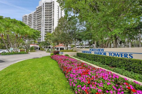 Condo in Aventura, Florida, 3 bedrooms № 2147136