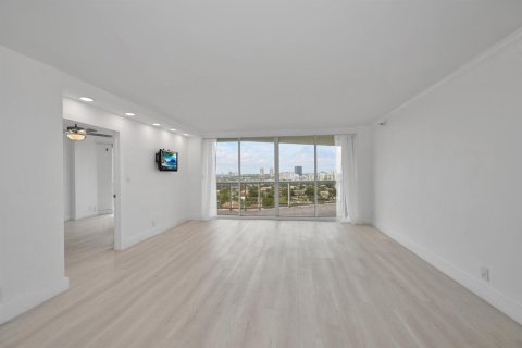 Condo in Aventura, Florida, 3 bedrooms № 2147136 - photo 8