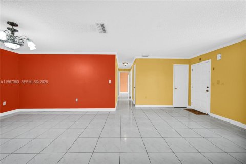 Villa ou maison à vendre à Miami, Floride: 4 chambres, 130.43 m2 № 2029578 - photo 8