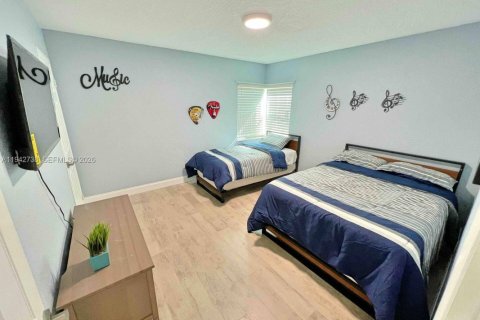 Casa en alquiler en Oakland Park, Florida, 3 dormitorios, 99.96 m2 № 2019738 - foto 24
