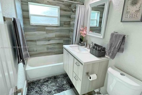 Casa en alquiler en Oakland Park, Florida, 3 dormitorios, 99.96 m2 № 2019738 - foto 21