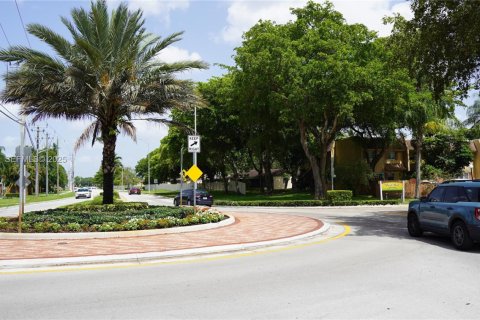 Condominio en venta en Davie, Florida, 2 dormitorios, 116.13 m2 № 1994744 - foto 2