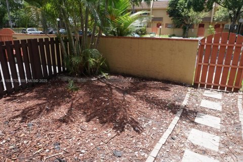 Condominio en venta en Davie, Florida, 2 dormitorios, 116.13 m2 № 1994744 - foto 16