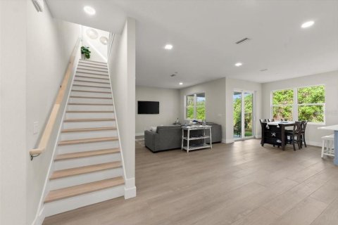House in Ponce Inlet, Florida 3 bedrooms, 204.11 sq.m. № 1548251 - photo 6