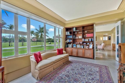 House in Coral Gables, Florida 6 bedrooms, 516.63 sq.m. № 2058556 - photo 11