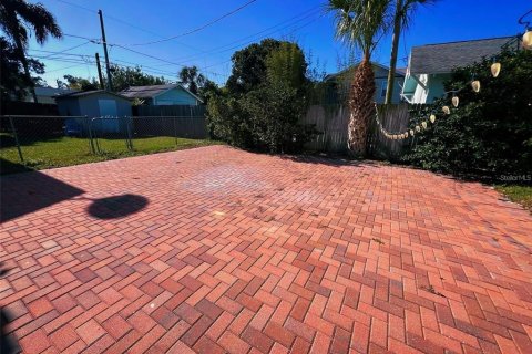 Villa ou maison à vendre à Saint Petersburg, Floride: 3 chambres, 139.26 m2 № 1877189 - photo 21