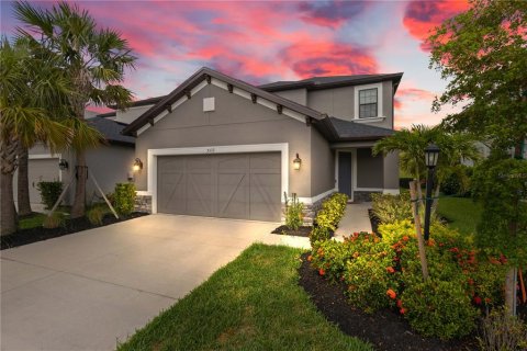 Casa en venta en Bradenton, Florida, 4 dormitorios, 284 m2 № 1767619 - foto 1