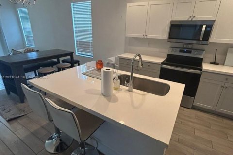 Casa en alquiler en Ave Maria, Florida, 3 dormitorios № 2074937 - foto 3
