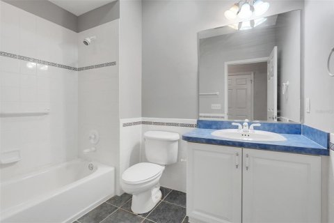 House in Lady Lake, Florida 3 bedrooms, 210.98 sq.m. № 1855505 - photo 30