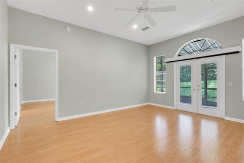House in Lady Lake, Florida 3 bedrooms, 210.98 sq.m. № 1855505 - photo 19