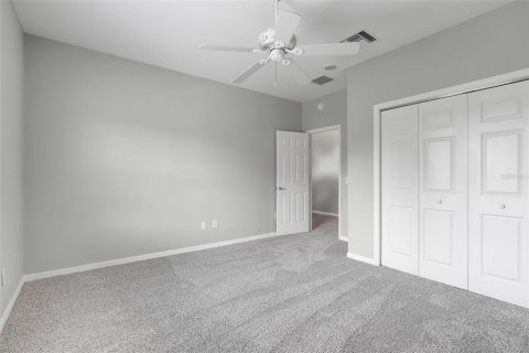 House in Lady Lake, Florida 3 bedrooms, 210.98 sq.m. № 1855505 - photo 28