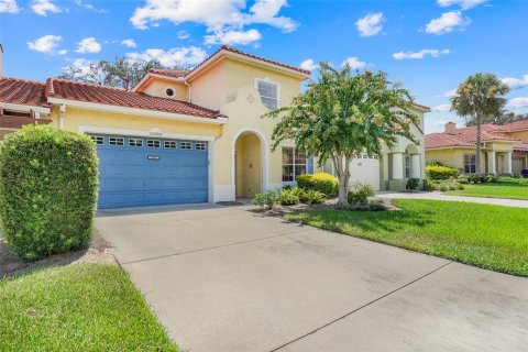 House in Lady Lake, Florida 3 bedrooms, 210.98 sq.m. № 1855505 - photo 2