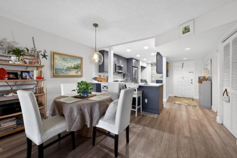 Condo in Delray Beach, Florida, 2 bedrooms  № 2078595 - photo 14