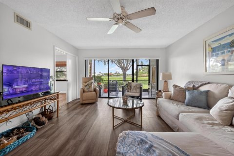 Condo in Delray Beach, Florida, 2 bedrooms  № 2078595 - photo 7