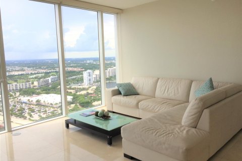 Copropriété à vendre à Hallandale Beach, Floride: 1 chambre, 80.92 m2 № 1979360 - photo 2