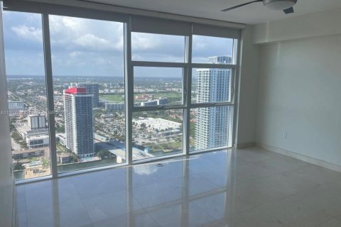 Copropriété à vendre à Hallandale Beach, Floride: 1 chambre, 80.92 m2 № 1979360 - photo 14