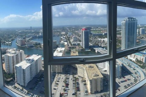 Copropriété à vendre à Hallandale Beach, Floride: 1 chambre, 80.92 m2 № 1979360 - photo 3