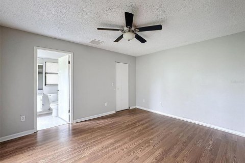 House in Spring Hill, Florida 3 bedrooms, 162.58 sq.m. № 1776971 - photo 28