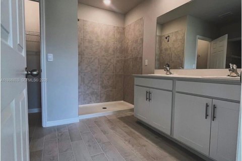 Casa en alquiler en Cape Coral, Florida, 4 dormitorios, 187.66 m2 № 2060919 - foto 7