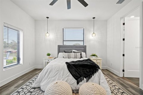Touwnhouse à vendre à Pinellas Park, Floride: 3 chambres, 218.41 m2 № 2152102 - photo 18