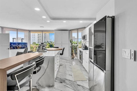 Copropriété à vendre à Aventura, Floride: 2 chambres, 139.35 m2 № 1946307 - photo 10