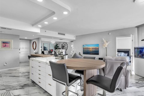 Copropriété à vendre à Aventura, Floride: 2 chambres, 139.35 m2 № 1946307 - photo 17